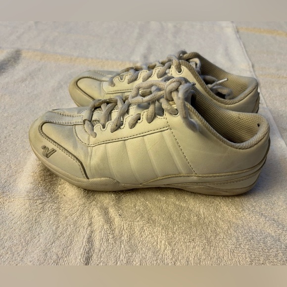 White cheerleading shoes by Varsity - Picture 2 of 5